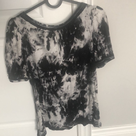Michael Kors, Tye-dye t-Shirt, size XS, fits loose - Picture 3 of 3
